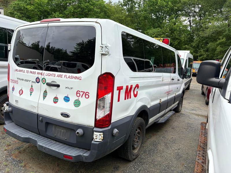 58862866 :رقم المزاد ، 1FBZX2ZM8FKA91962 vin ، 2015 Ford Transit مزاد بيع