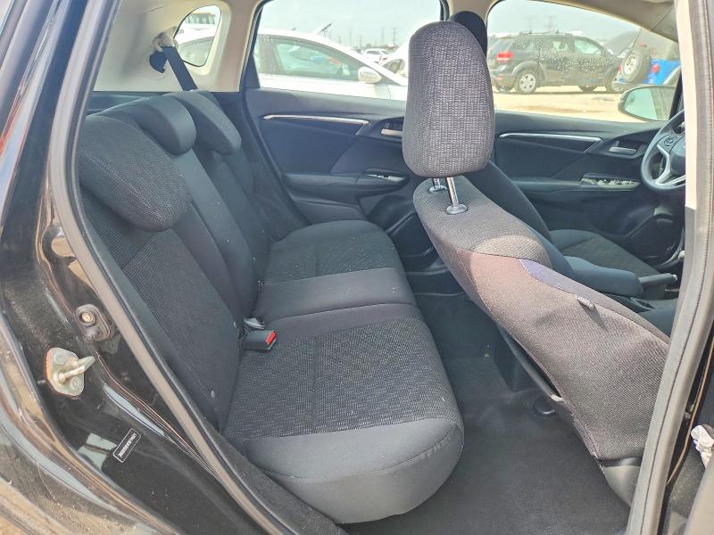 76294105 :رقم المزاد ، 3HGGK5H54FM744021 vin ، 2015 Honda Fit مزاد بيع