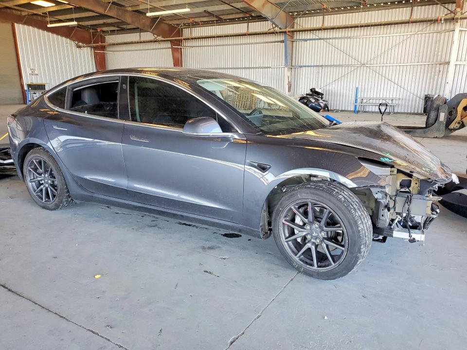 56519266 :رقم المزاد ، 5YJ3E1EA3KF400483 vin ، 2019 Tesla Model 3 مزاد بيع