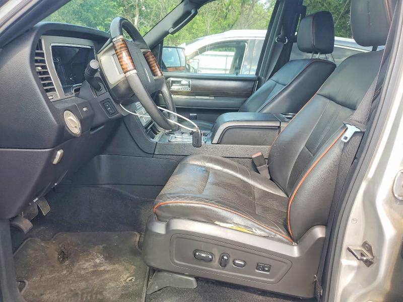 56190636 :رقم المزاد ، 5LMFU28527LJ05697 vin ، 2007 Lincoln Navigator مزاد بيع