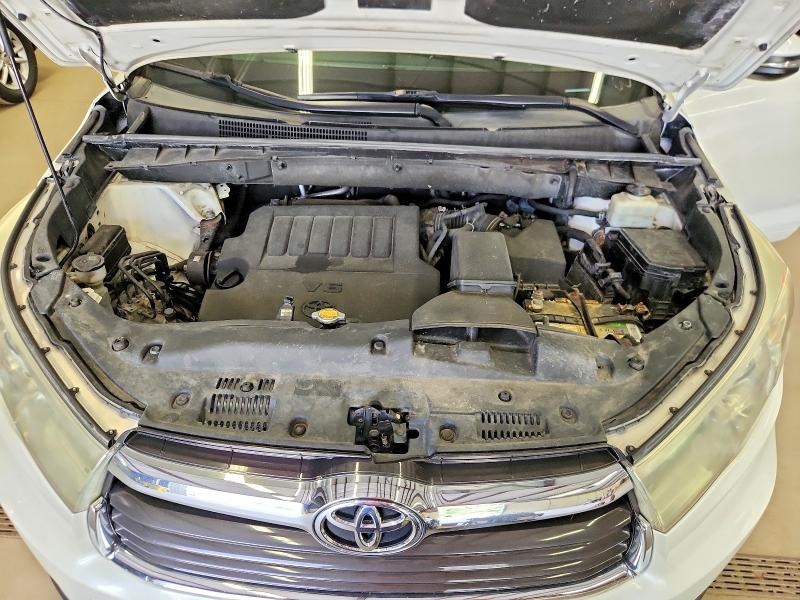 Продажа на аукционе авто 2015 Toyota Highlander, vin: 5TDJKRFH6FS081169, номер лота: 57990846