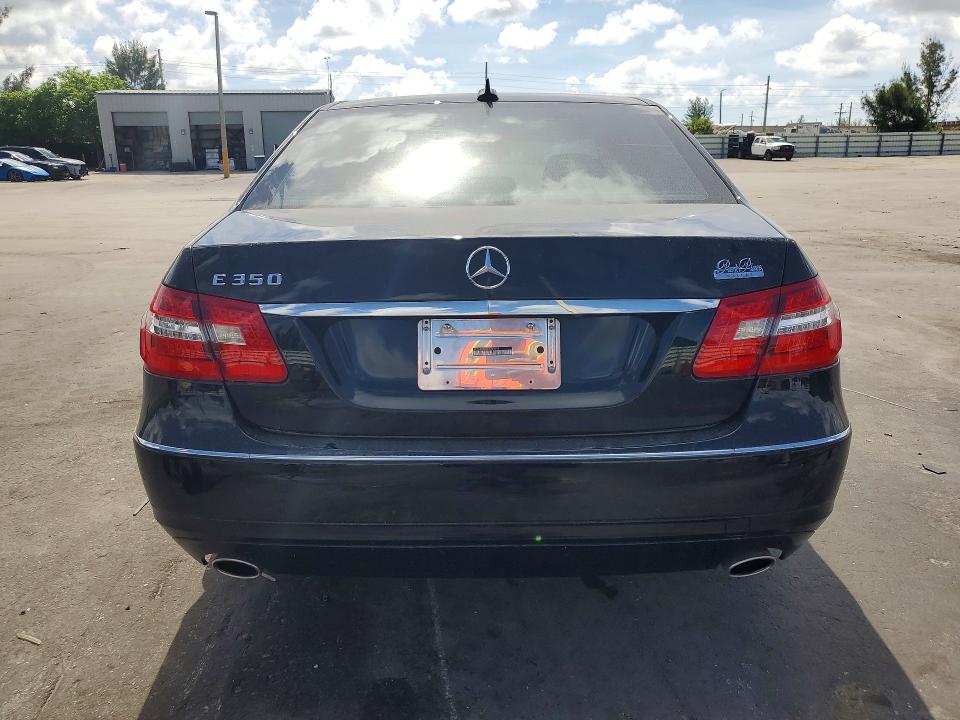 2013 Mercedes-benz E მანქანა იყიდება აუქციონზე, vin: WDDHF5KB3DA693195, აუქციონის ნომერი: 55742236