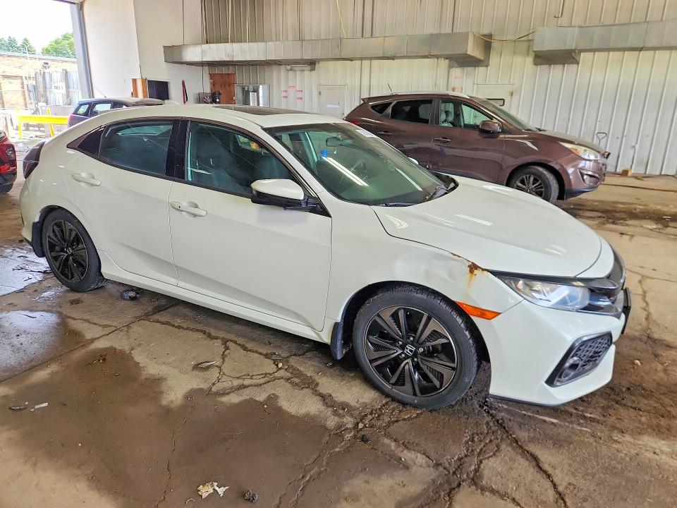 56945006 :رقم المزاد ، SHHFK7H5XJU220115 vin ، 2018 Honda Civic مزاد بيع