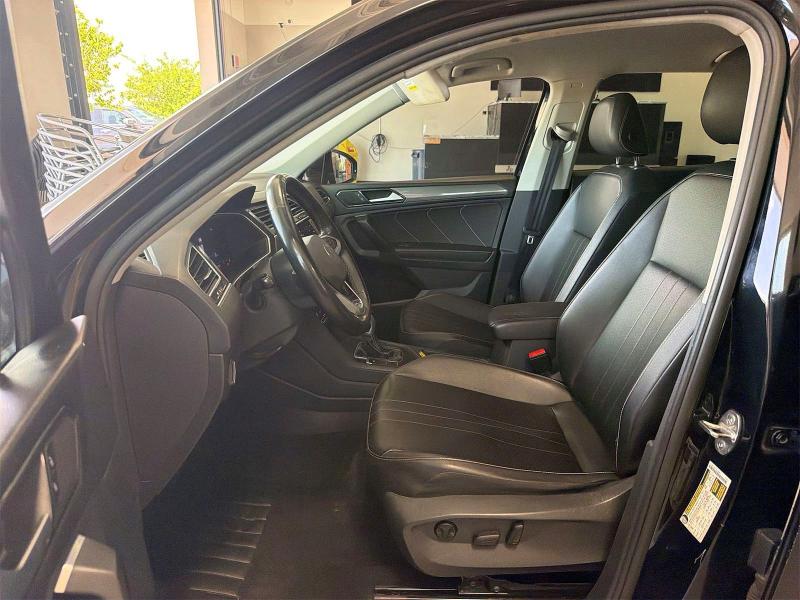 2022 Volkswagen Tiguan მანქანა იყიდება აუქციონზე, vin: 3VV3B7AX7NM110142, აუქციონის ნომერი: 55907416
