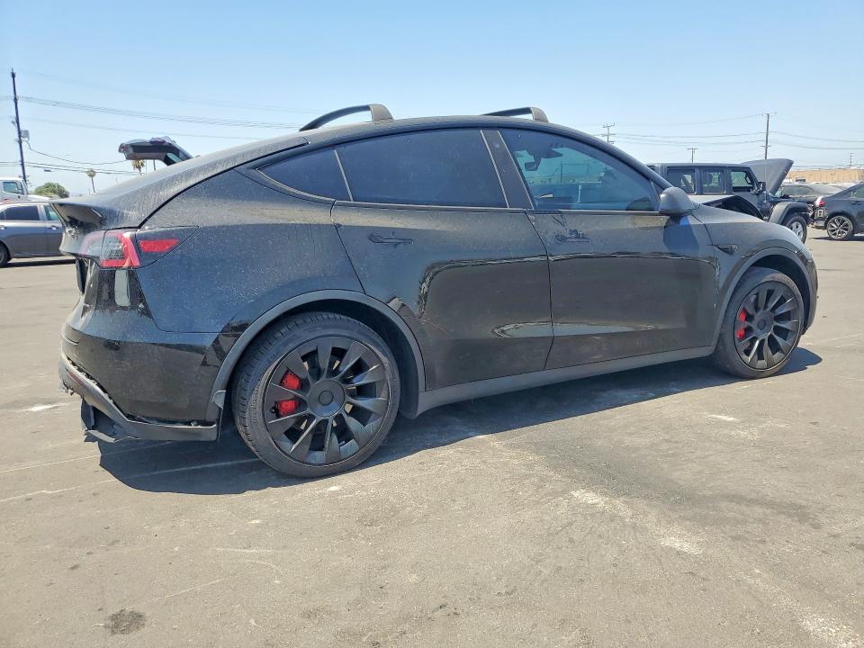 54437396 :رقم المزاد ، 7SAYGAEE7PF698954 vin ، 2023 Tesla Model Y مزاد بيع