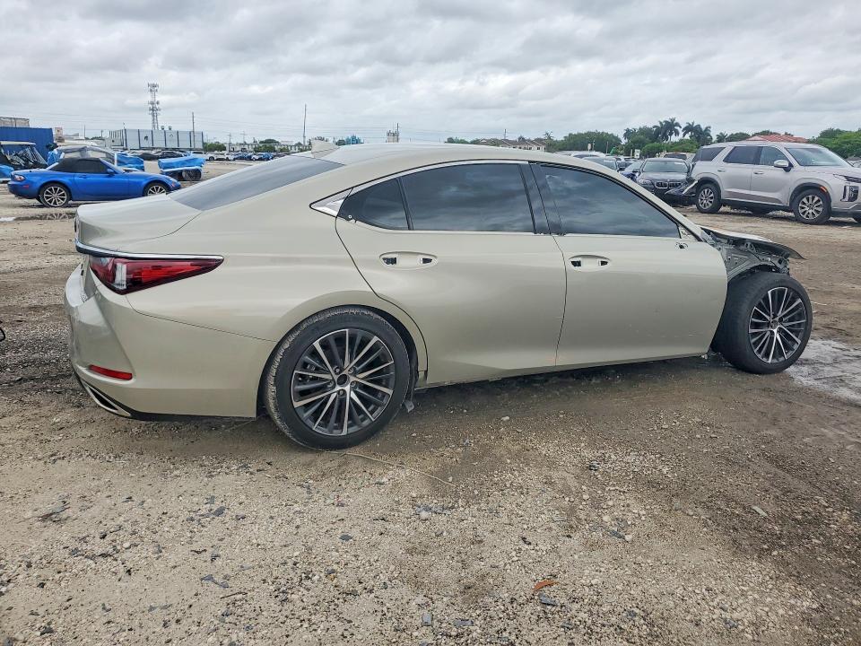 55908876 :رقم المزاد ، 58ADZ1B16SU216390 vin ، 2025 Lexus Es 350 مزاد بيع