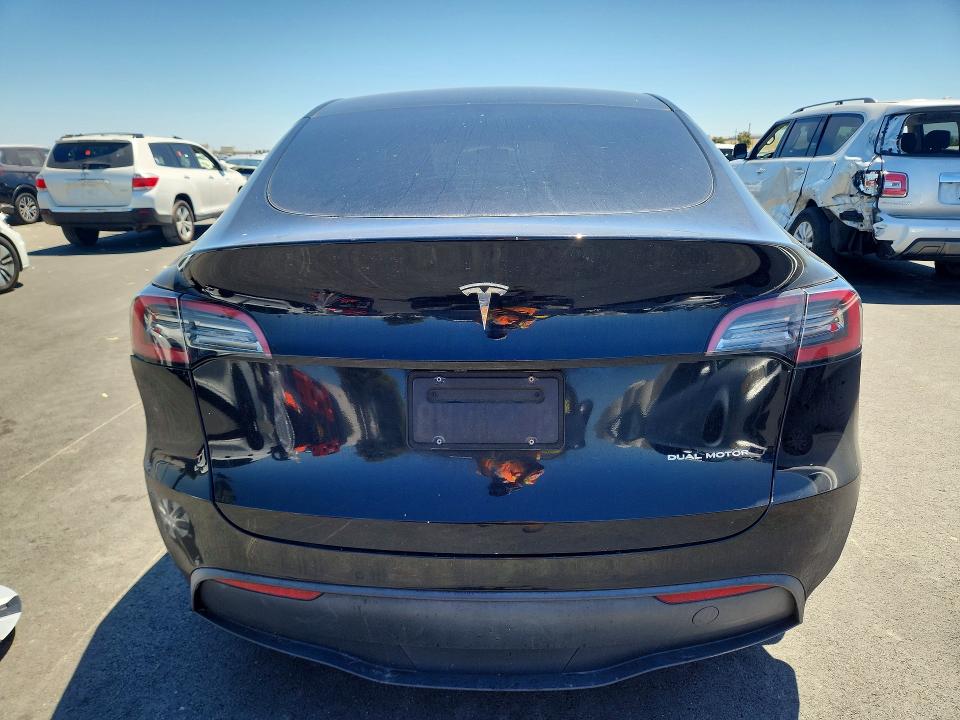 55674156 :رقم المزاد ، 5YJYGDEE3MF196078 vin ، 2021 Tesla Model Y مزاد بيع