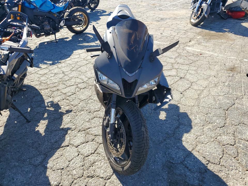 57889096 :رقم المزاد ، JH2PC401X7M001687 vin ، 2007 Honda Cbr600 مزاد بيع