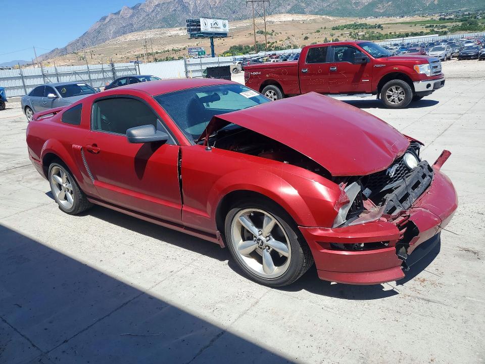 56270686 :رقم المزاد ، 1ZVHT82H085187229 vin ، 2008 Ford Mustang مزاد بيع