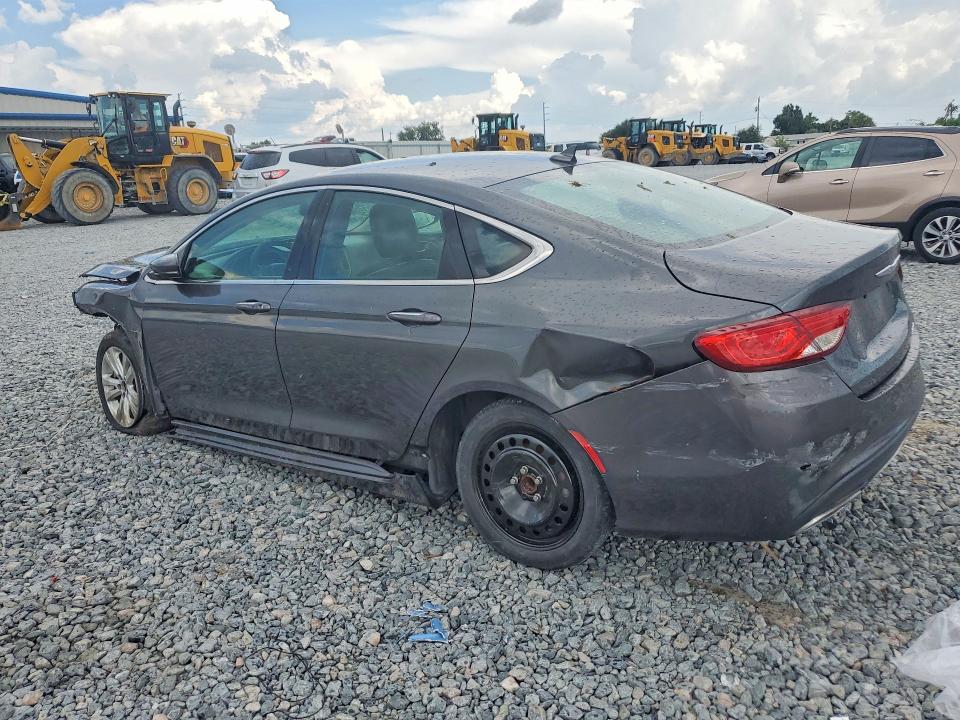 58381446 :رقم المزاد ، 1C3CCCCG5FN581557 vin ، 2015 Chrysler 200 مزاد بيع