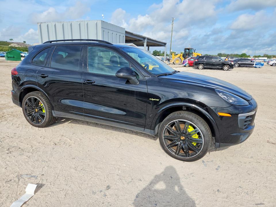 2017 Porsche Cayenne მანქანა იყიდება აუქციონზე, vin: WP1AE2A27HLA74946, აუქციონის ნომერი: 57719976