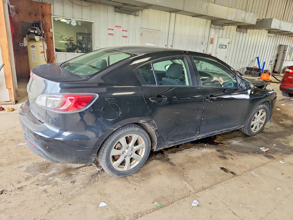 56446606 :رقم المزاد ، JM1BL1VF1B1478430 vin ، 2011 Mazda 3 مزاد بيع