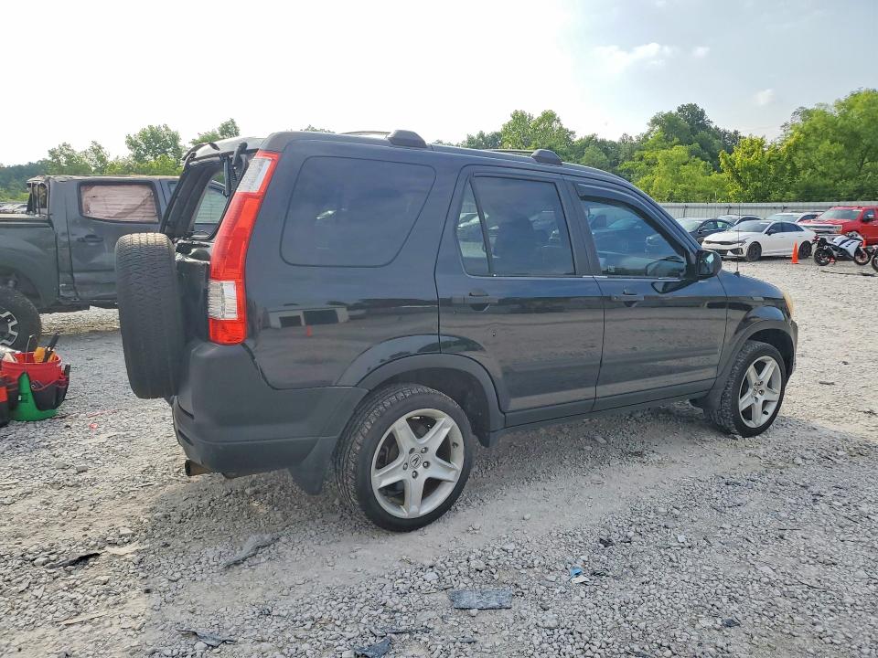 57007006 :رقم المزاد ، SHSRD78805U322282 vin ، 2005 Honda Cr-v مزاد بيع