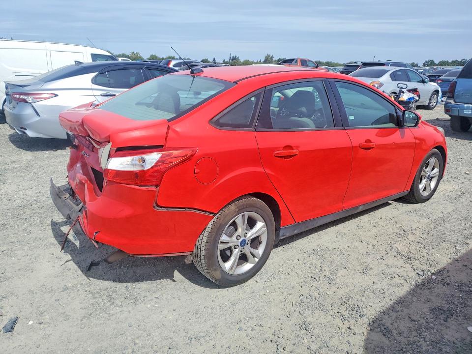 2013 Ford Focus მანქანა იყიდება აუქციონზე, vin: 1FADP3F28DL124423, აუქციონის ნომერი: 56472286