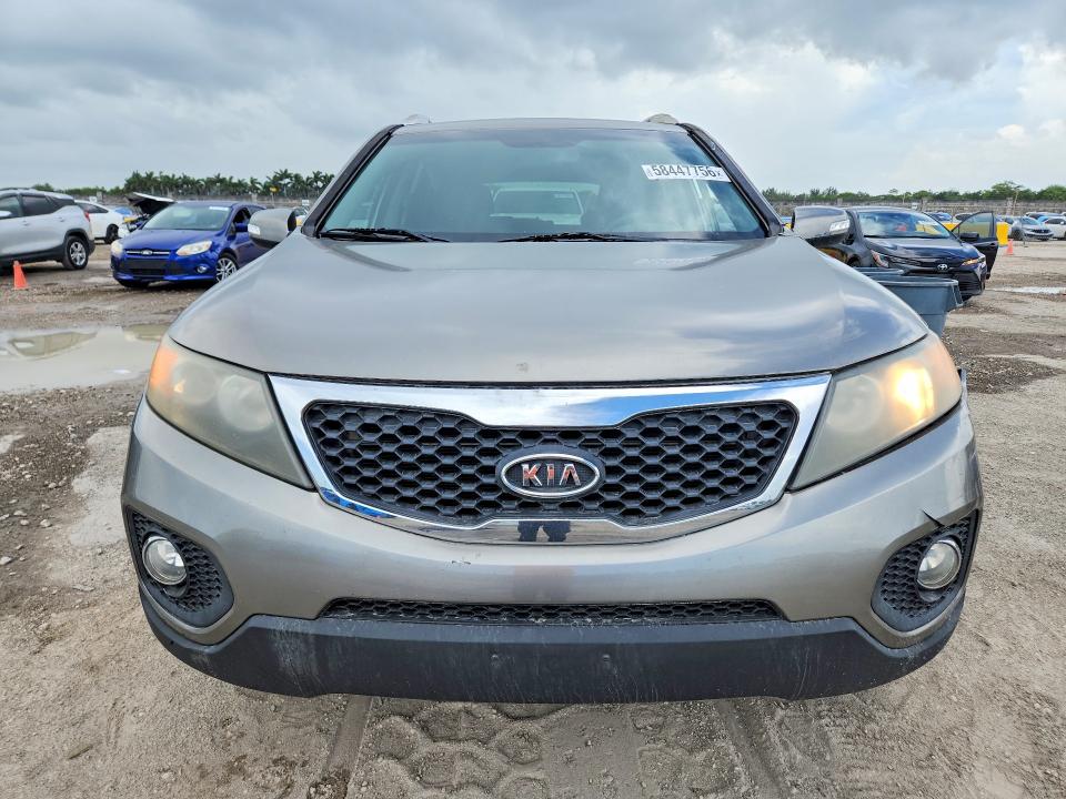 2013 Kia Sorento მანქანა იყიდება აუქციონზე, vin: 5XYKT3A68DG365126, აუქციონის ნომერი: 58447756
