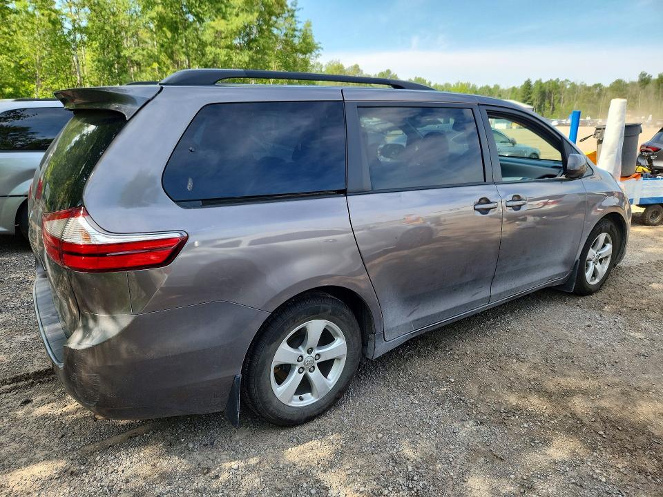 2016 Toyota Sienna მანქანა იყიდება აუქციონზე, vin: 5TDKK3DC7GS720170, აუქციონის ნომერი: 59091146