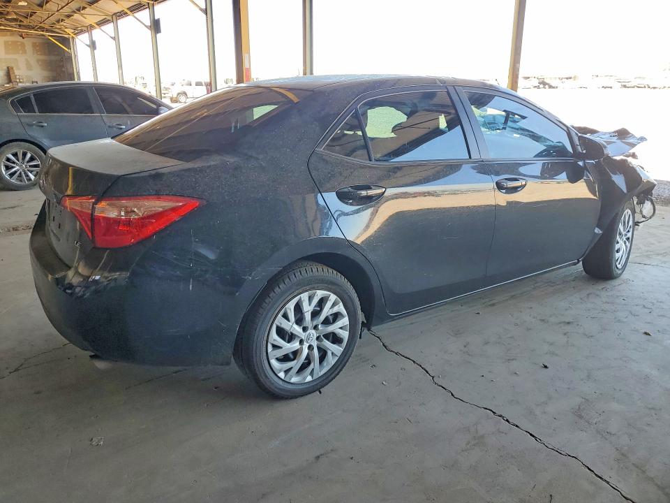 Auction sale of the 2018 Toyota Corolla, vin: 5YFBURHE9JP801695, lot number: 55708626