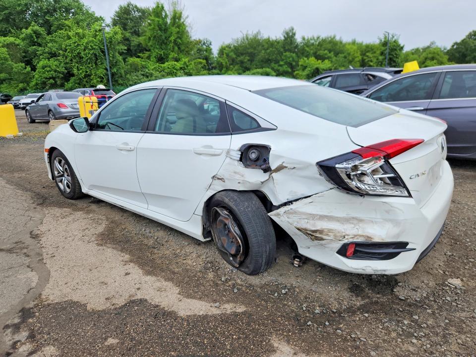 57701026 :رقم المزاد ، 19XFC2F5XJE009071 vin ، 2018 Honda Civic مزاد بيع