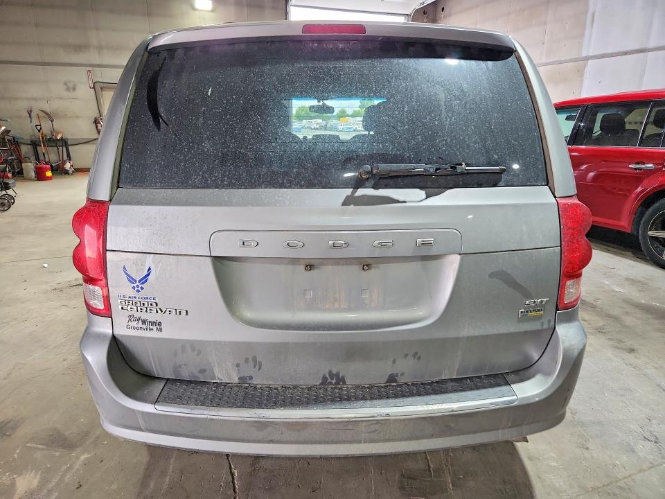 Продаж на аукціоні авто 2015 Dodge Grand Caravan, vin: 2C4RDGCG0FR733015, номер лоту: 58116616