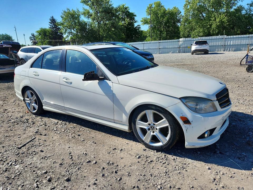 58473786 :رقم المزاد ، WDDGF8BB1AR106566 vin ، 2010 Mercedes-benz C مزاد بيع
