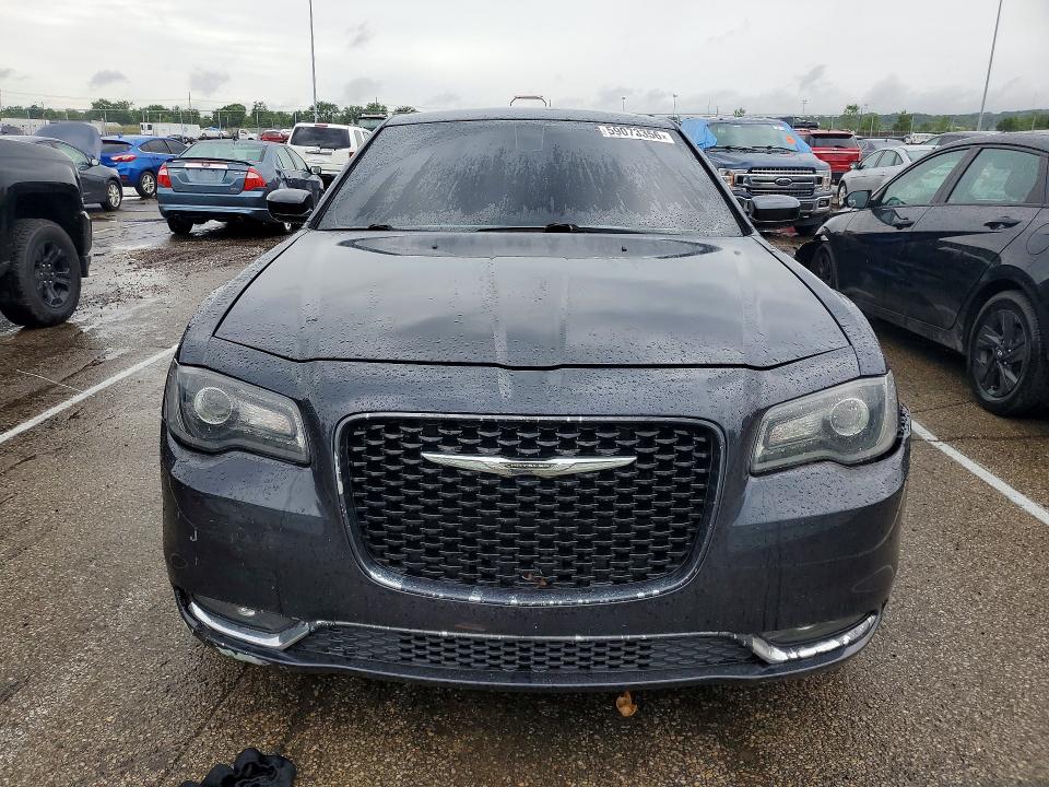 Продажа на аукционе авто 2019 Chrysler 300, vin: 2C3CCABG7KH515827, номер лота: 59073356
