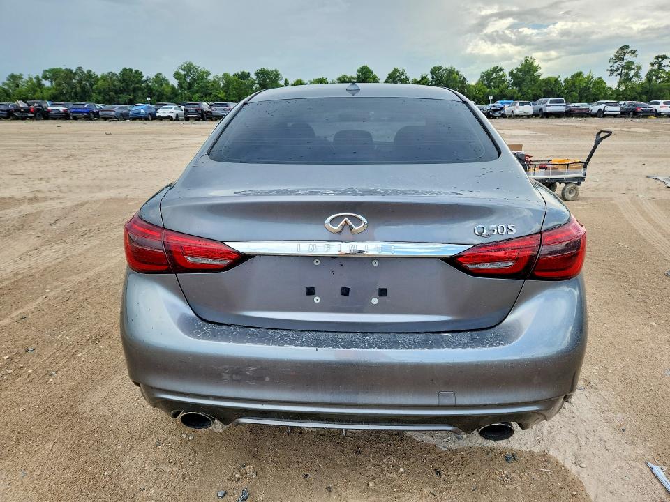 56551106 :رقم المزاد ، JN1EV7AP9JM361252 vin ، 2018 Infiniti Q50 مزاد بيع