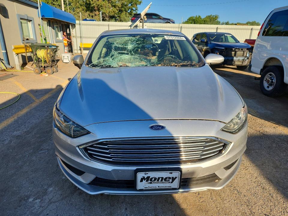 57312866 :رقم المزاد ، 3FA6P0LU6JR267798 vin ، 2018 Ford Fusion مزاد بيع