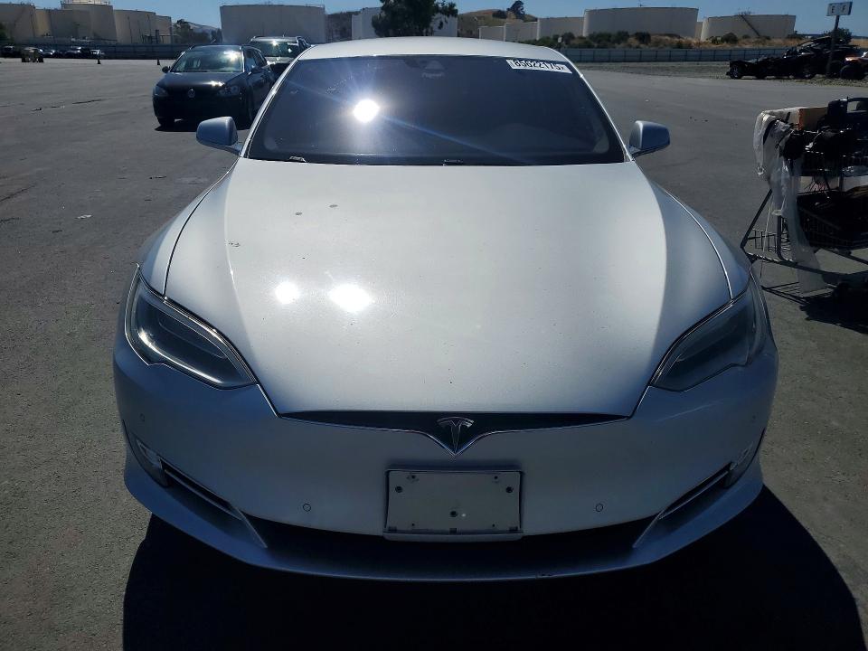 85622175 :رقم المزاد ، 5YJSA1E18GF156697 vin ، 2016 Tesla Model S مزاد بيع