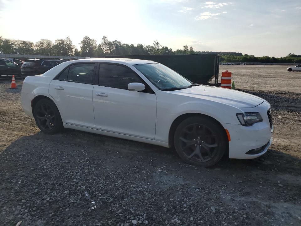 55360086 :رقم المزاد ، 2C3CCABG3MH511826 vin ، 2021 Chrysler 300 مزاد بيع