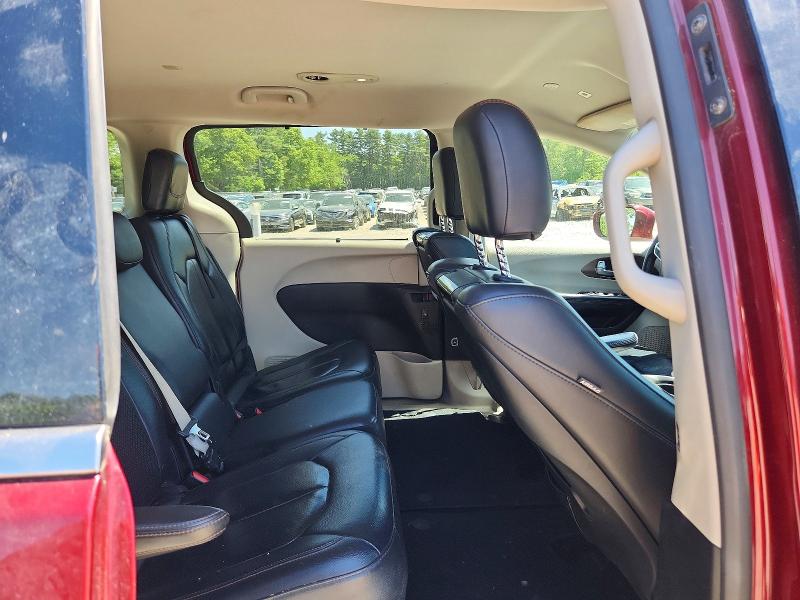 53185016 :رقم المزاد ، 2C4RC1EGXJR121538 vin ، 2018 Chrysler Pacifica مزاد بيع