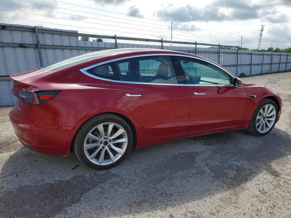 54420886 :رقم المزاد ، 5YJ3E1EB1JF126997 vin ، 2018 Tesla Model 3 مزاد بيع