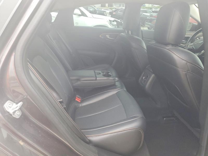 57414476 :رقم المزاد ، 1C3CCCCG9FN646667 vin ، 2015 Chrysler 200 مزاد بيع