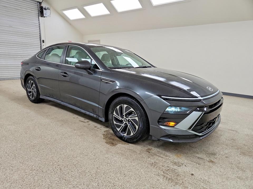 Продажа на аукционе авто 2026 Hyundai Sonata Hybrid, vin: KMHL24JJ3TA145145, номер лота: 57784896