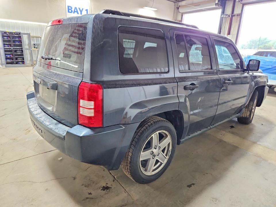 55973316 :رقم المزاد ، 1J8FF28W88D608049 vin ، 2008 Jeep Patriot مزاد بيع