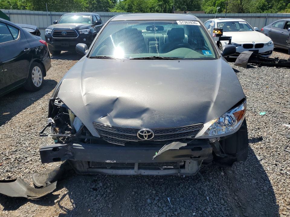 2002 Toyota Camry მანქანა იყიდება აუქციონზე, vin: 4T1BF32KX2U519376, აუქციონის ნომერი: 57362836