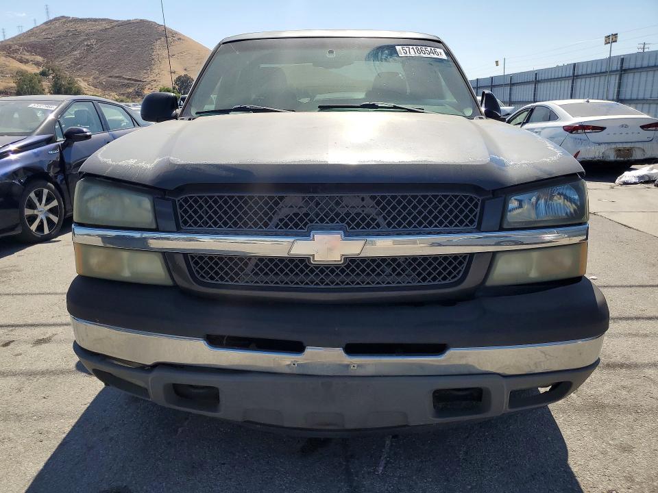 57186546 :رقم المزاد ، 2GCEC19V851205773 vin ، 2005 Chevrolet Silverado مزاد بيع