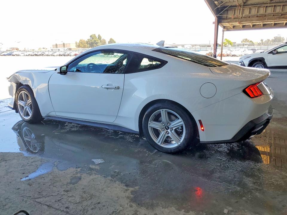 Продажа на аукционе авто 2026 Ford Mustang, vin: 1FA6P8THXT5121668, номер лота: 57251776