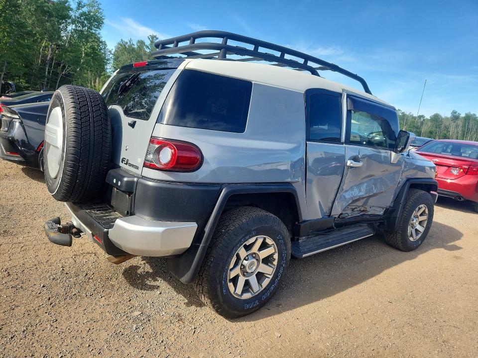 57546906 :رقم المزاد ، JTEBU4BF0EK179010 vin ، 2014 Toyota Fj Cruiser مزاد بيع