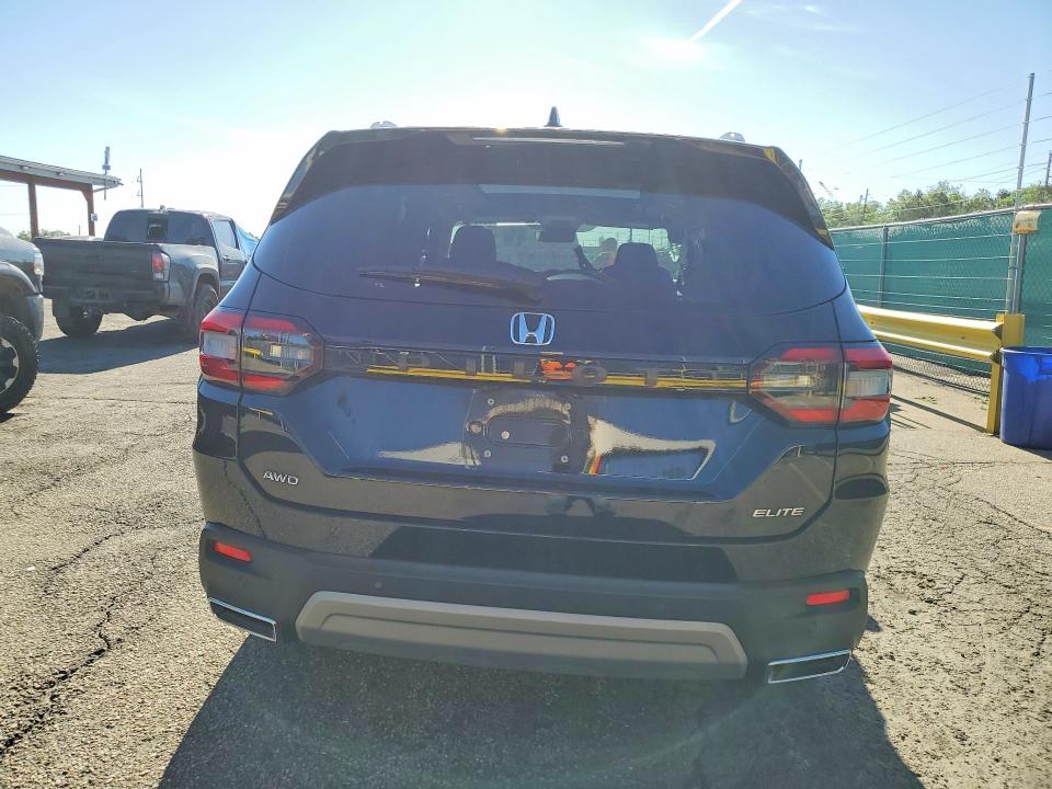 56083166 :رقم المزاد ، 5FNYG1H88PB029403 vin ، 2023 Honda Pilot مزاد بيع