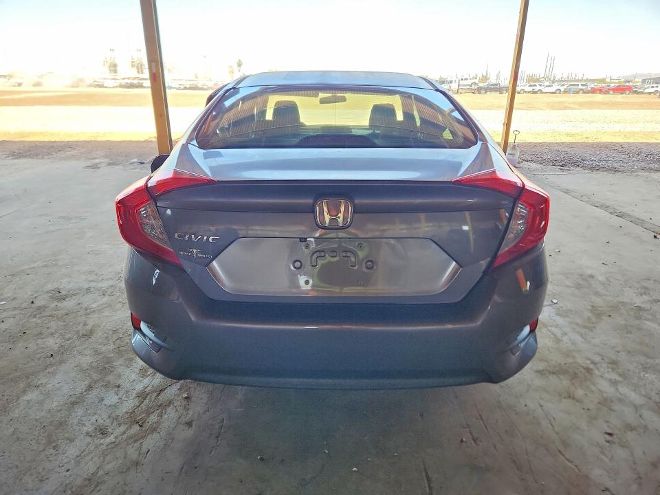 2018 Honda Civic მანქანა იყიდება აუქციონზე, vin: 19XFC2F55JE012198, აუქციონის ნომერი: 55735726