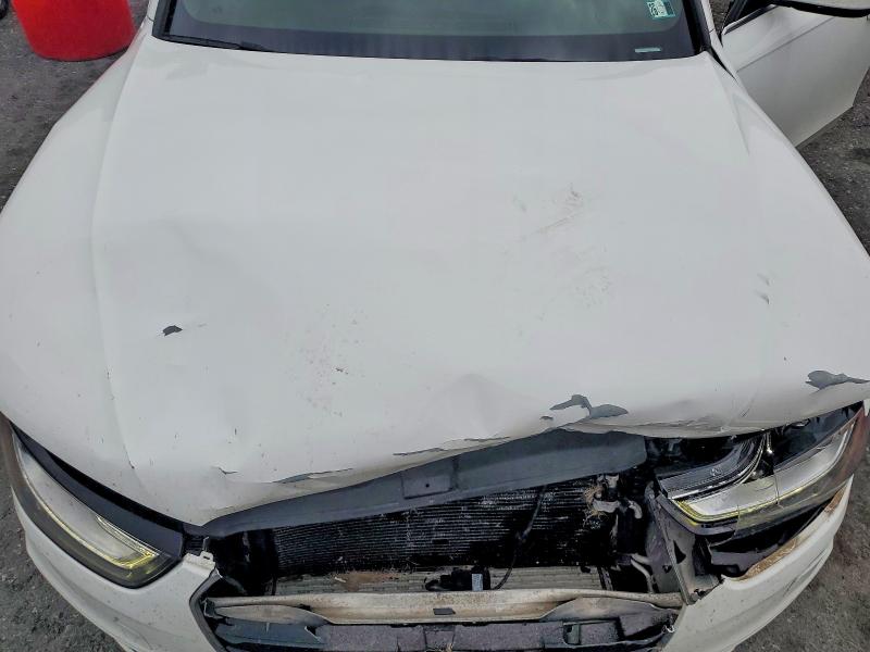58295656 :رقم المزاد ، WAUBFAFLXFA016642 vin ، 2015 Audi A4 مزاد بيع