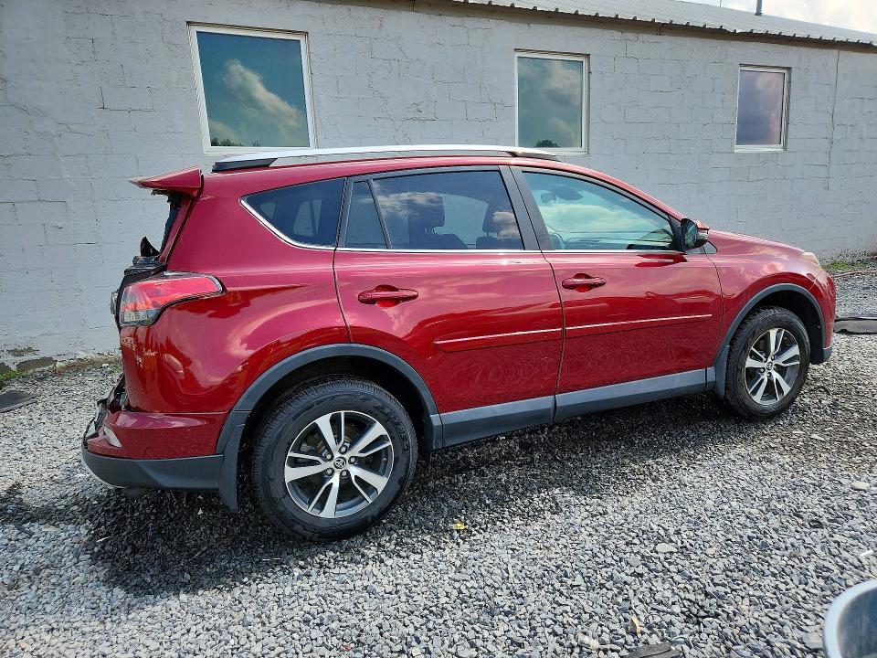 57335236 :رقم المزاد ، 2T3RFREVXJW732485 vin ، 2018 Toyota Rav4 مزاد بيع