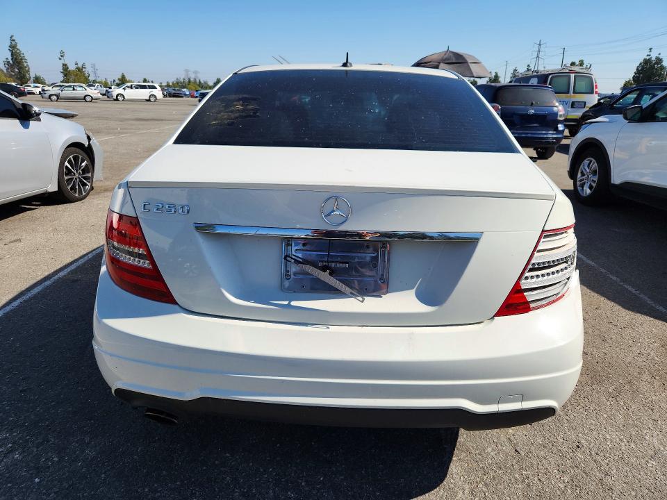 55994586 :رقم المزاد ، WDDGF4HB7CA682065 vin ، 2012 Mercedes-benz C مزاد بيع