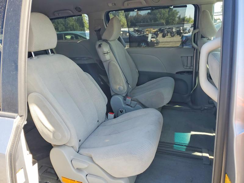 2012 Toyota Sienna მანქანა იყიდება აუქციონზე, vin: 5TDKK3DC4CS261013, აუქციონის ნომერი: 55780686