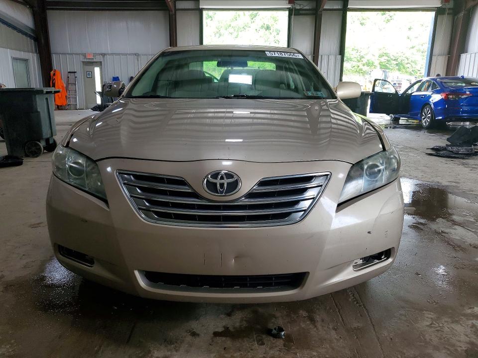 57187566 :رقم المزاد ، 4T1BF3EK0BU757684 vin ، 2011 Toyota Camry Le مزاد بيع