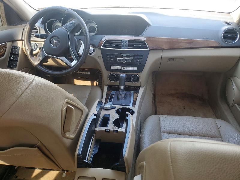 58385946 :رقم المزاد ، WDDGF4HB4ER305701 vin ، 2014 Mercedes-benz C مزاد بيع