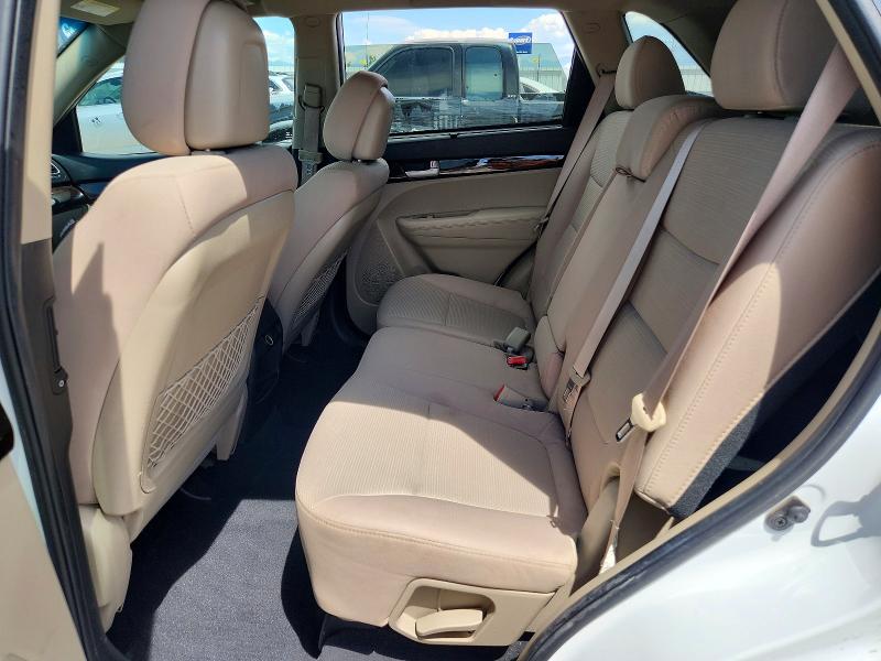 55792766 :رقم المزاد ، 5XYKTCA67FG597381 vin ، 2015 Kia Sorento مزاد بيع