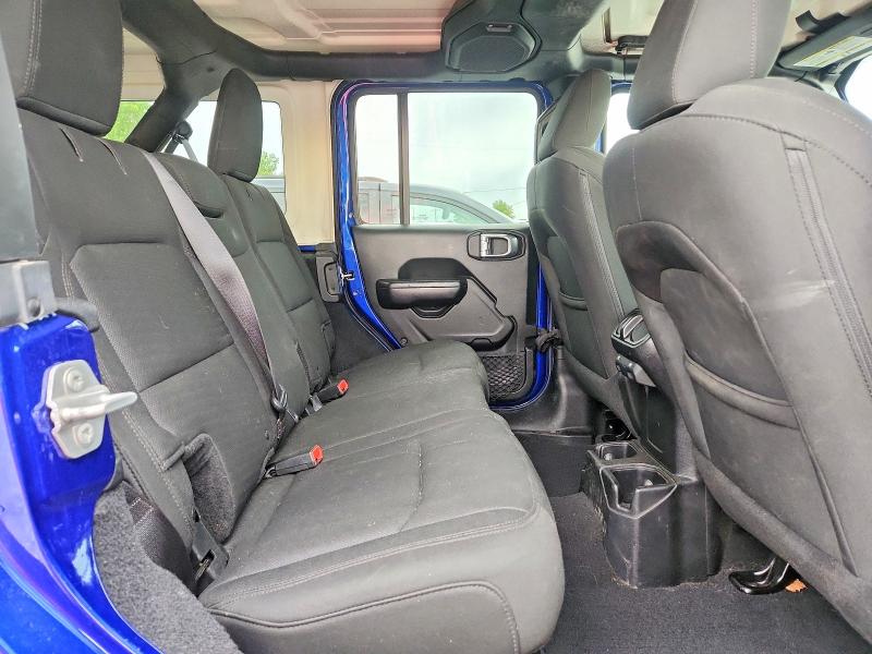 57771096 :رقم المزاد ، 1C4HJXDG6JW221505 vin ، 2018 Jeep Wrangler Unlimited مزاد بيع
