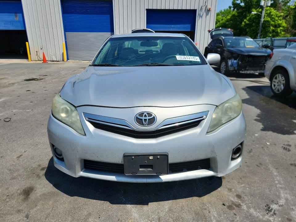 85613145 :رقم المزاد ، 4T1BB3EK3BU136872 vin ، 2011 Toyota Camry مزاد بيع