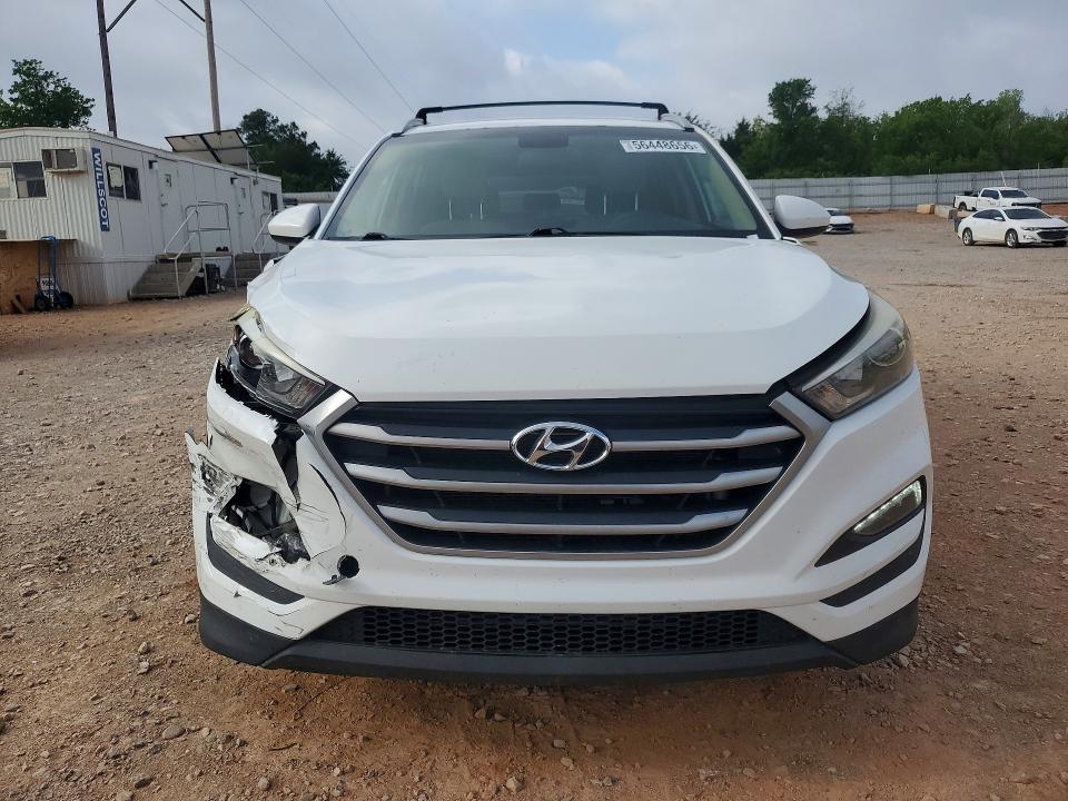 56448656 :رقم المزاد ، KM8J33A40JU644022 vin ، 2018 Hyundai Tucson مزاد بيع